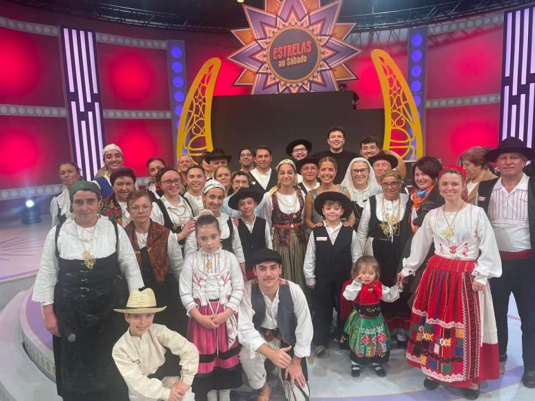 Participação do Grupo Folclórico Recreativo e Cultural de Atiães na RTP -ESTRELAS AO SABADO